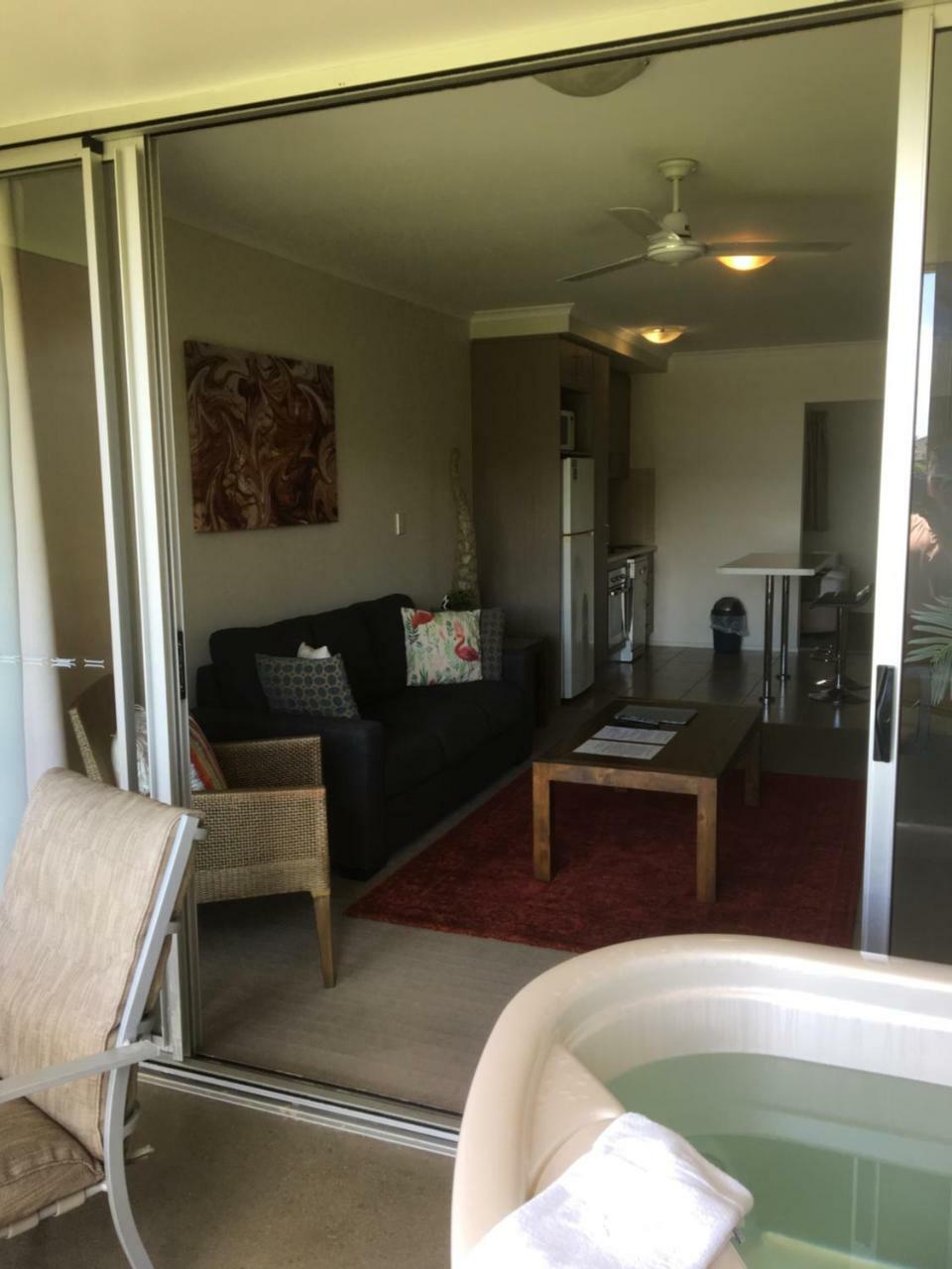 Airlie Central Apartments Airlie Beach Εξωτερικό φωτογραφία