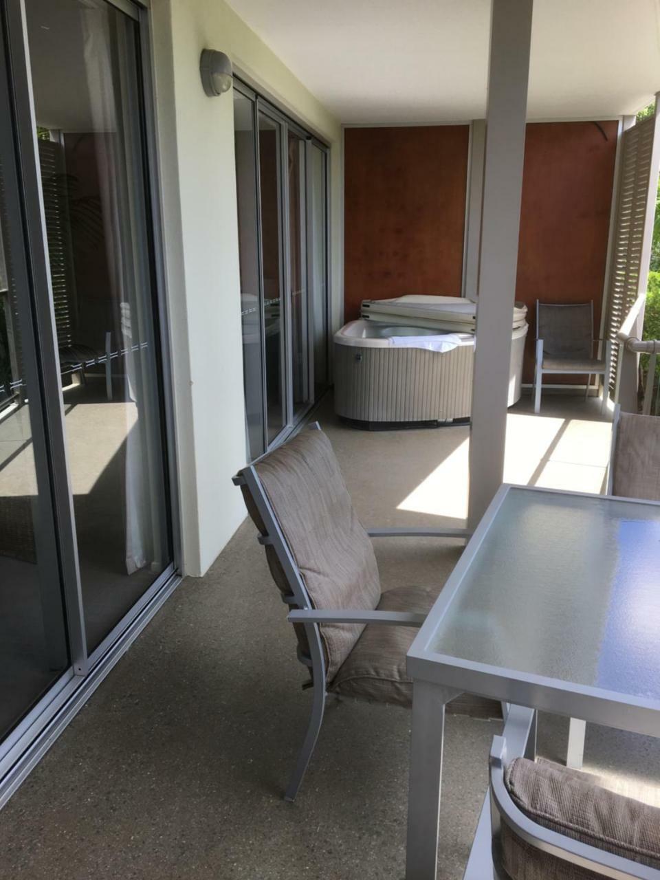 Airlie Central Apartments Airlie Beach Εξωτερικό φωτογραφία